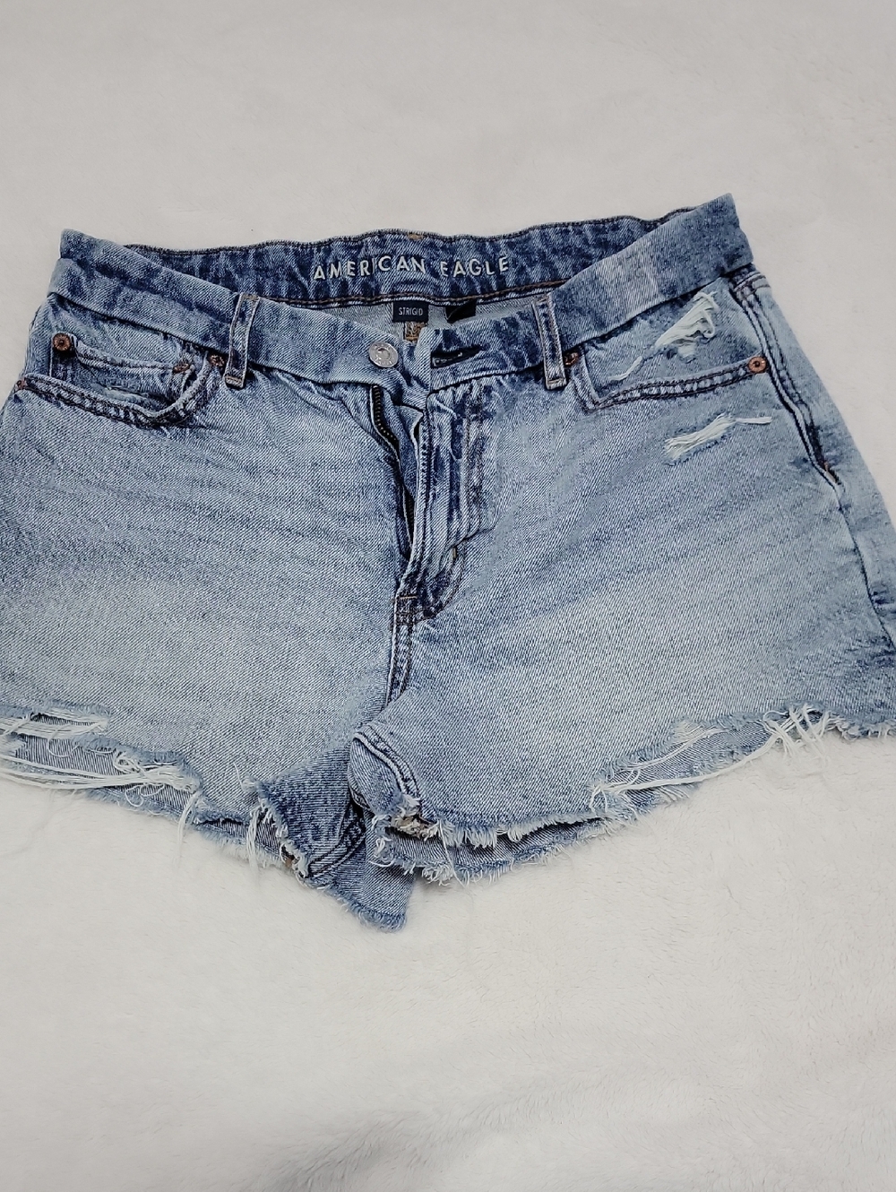 American Eagle Outfitters  Strigid Curvy Relaxed Distressed Denim Shorts